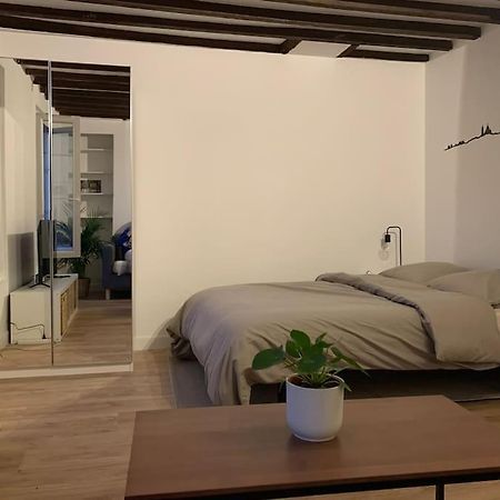 Studio Lumineux, Refait A Neuf, Metro Jourdain 巴黎 外观 照片