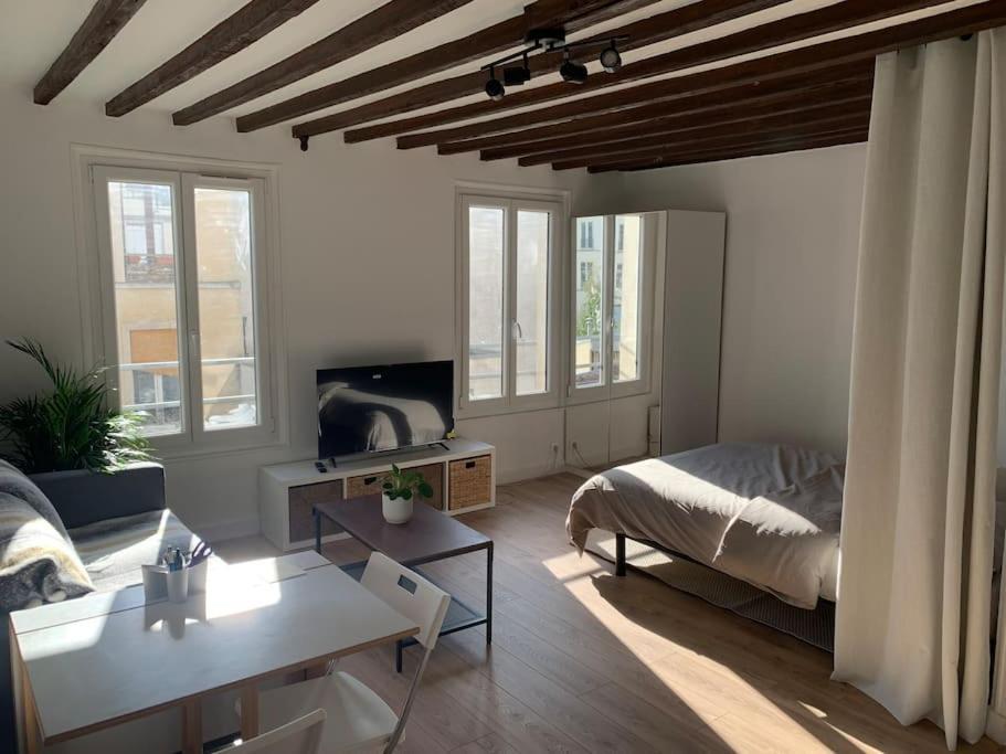 Studio Lumineux, Refait A Neuf, Metro Jourdain 巴黎 外观 照片